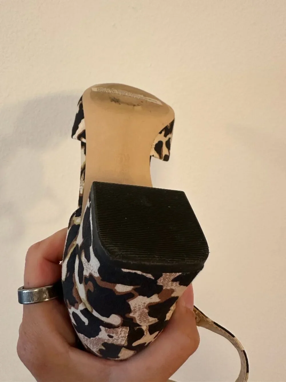 Cabi Women's Leopard Print Ankle Strap Block Heel Pumps Size 8.5 #6020
